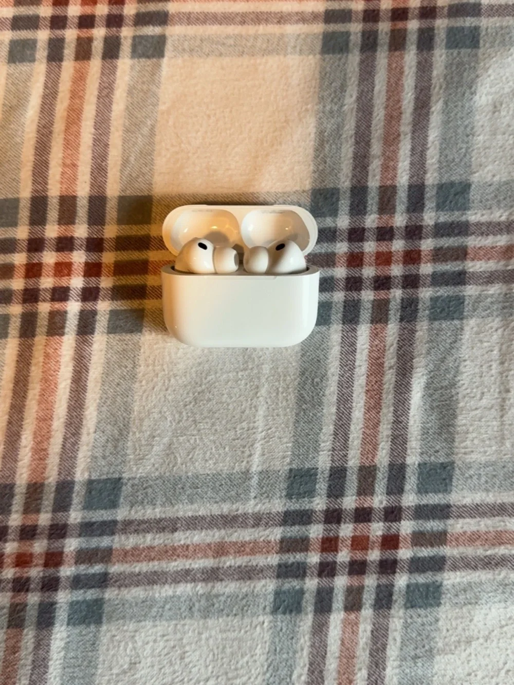 Apple wireless earbuds